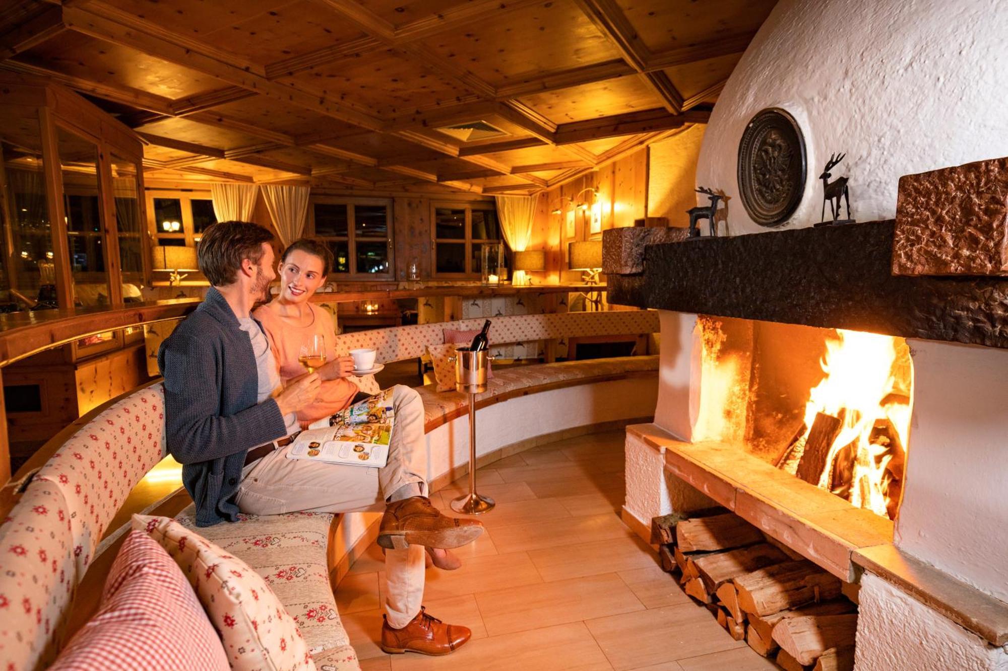 Jufa Alpenhotel Saalbach Екстер'єр фото