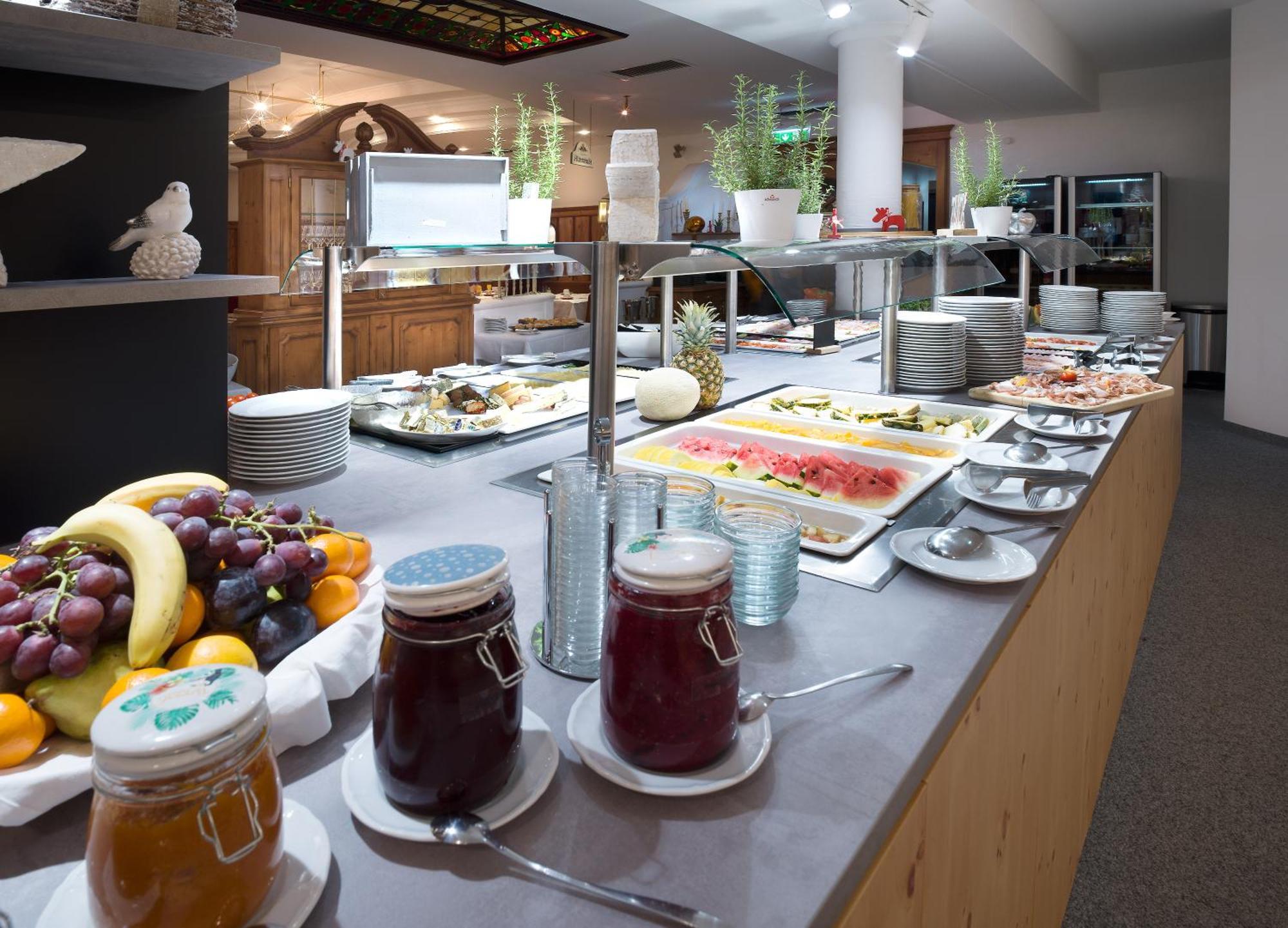 Jufa Alpenhotel Saalbach Екстер'єр фото