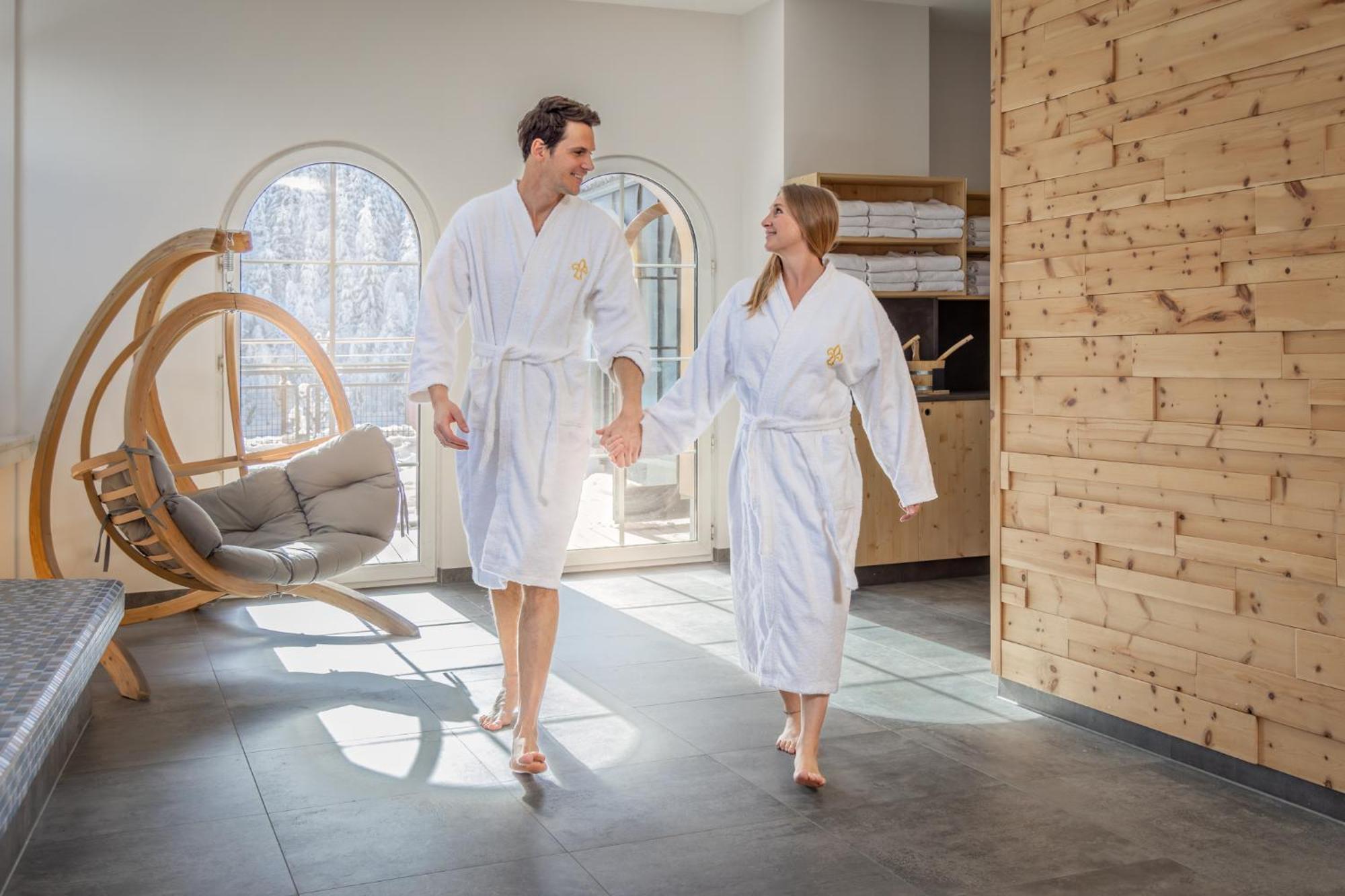 Jufa Alpenhotel Saalbach Екстер'єр фото